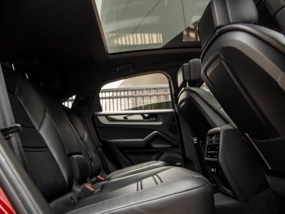 2024 Porsche Cayenne Coupe