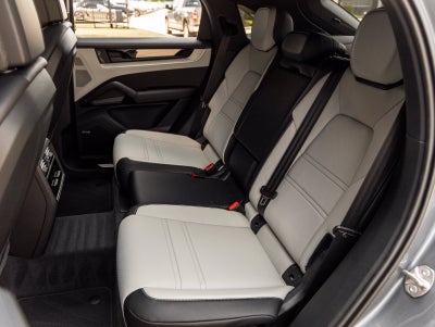 2026 Porsche Cayenne Cayenne Coupe