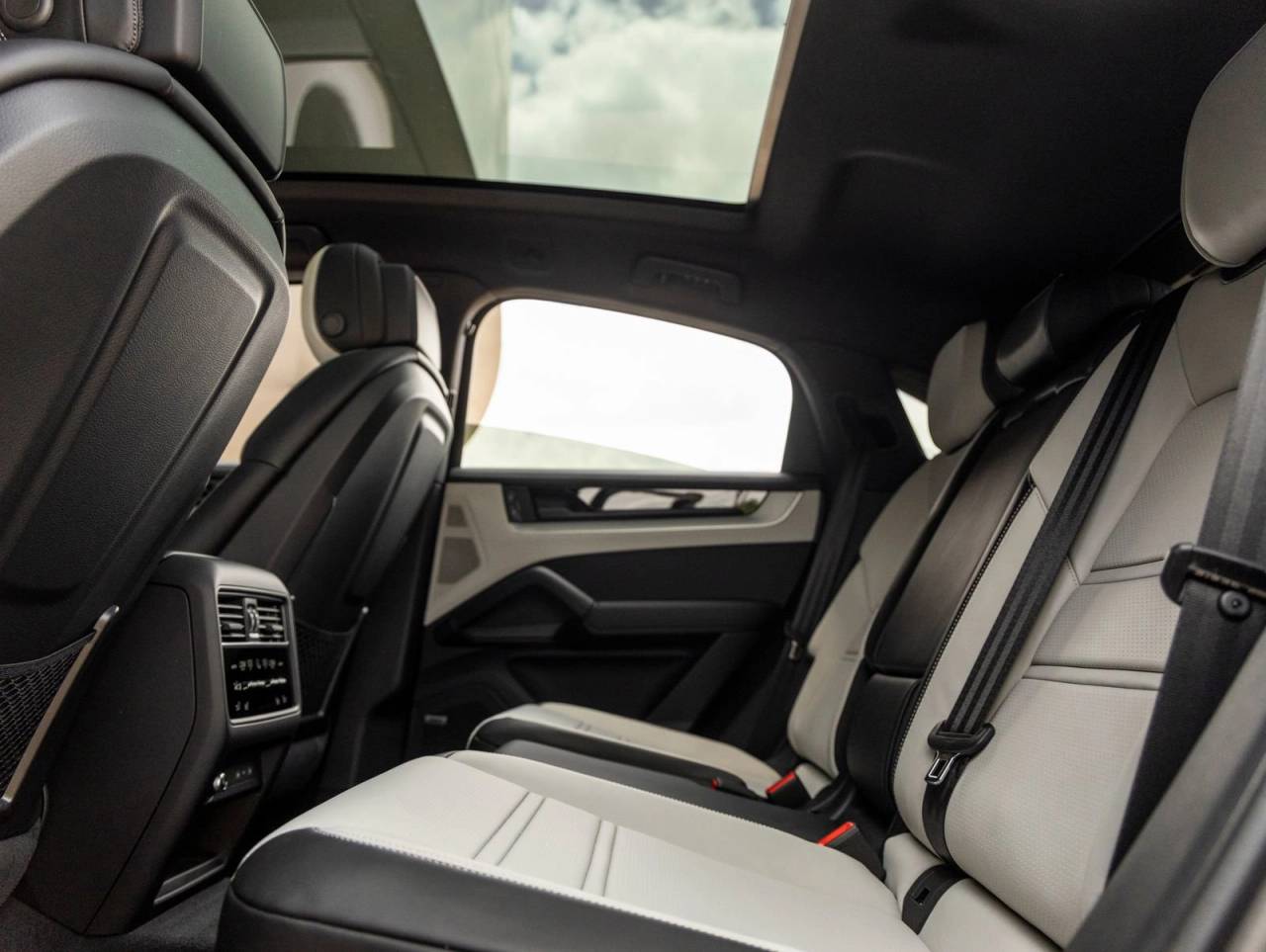 2026 Porsche Cayenne Cayenne Coupe