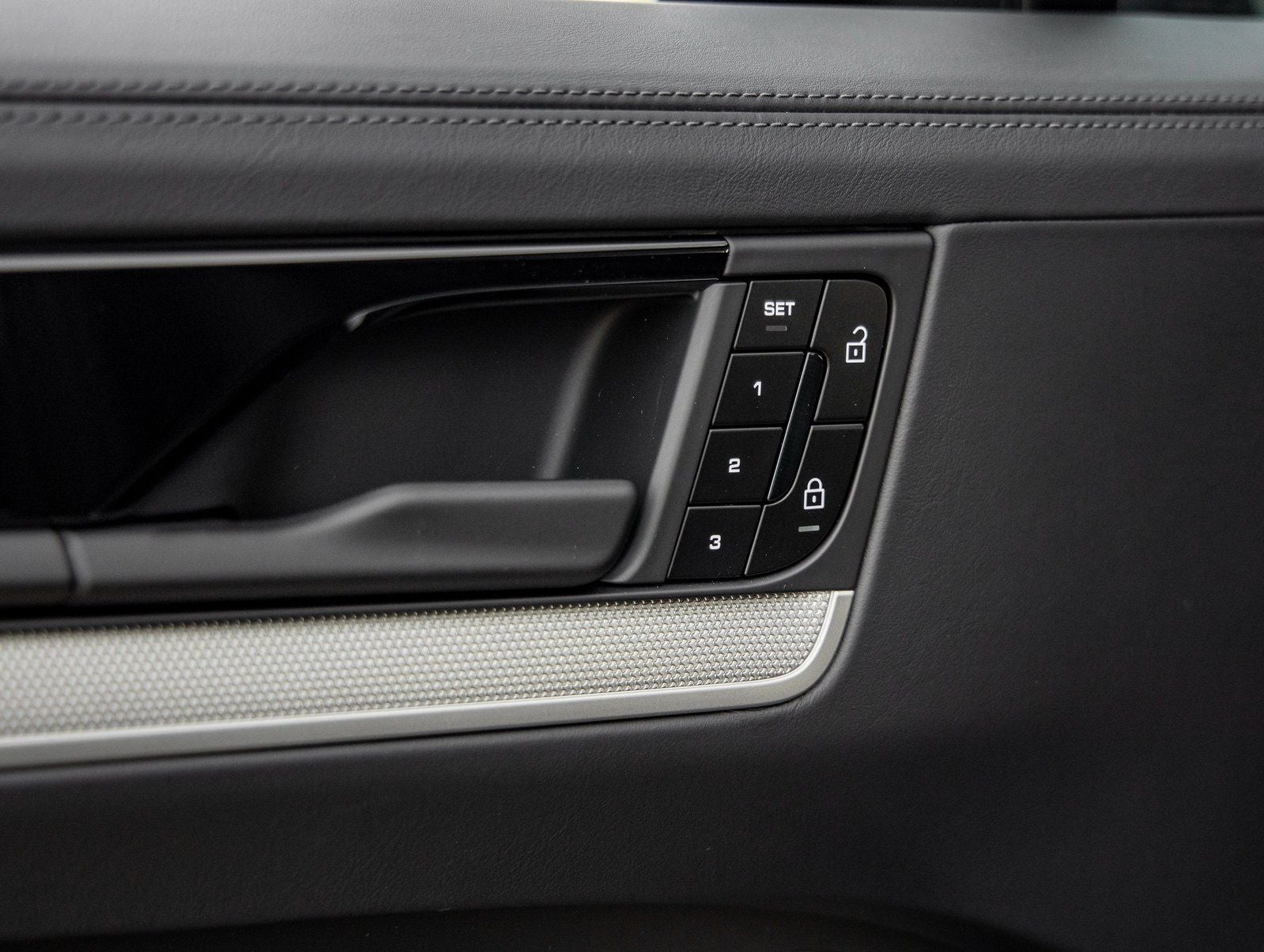 2026 Porsche Cayenne Coupe Base