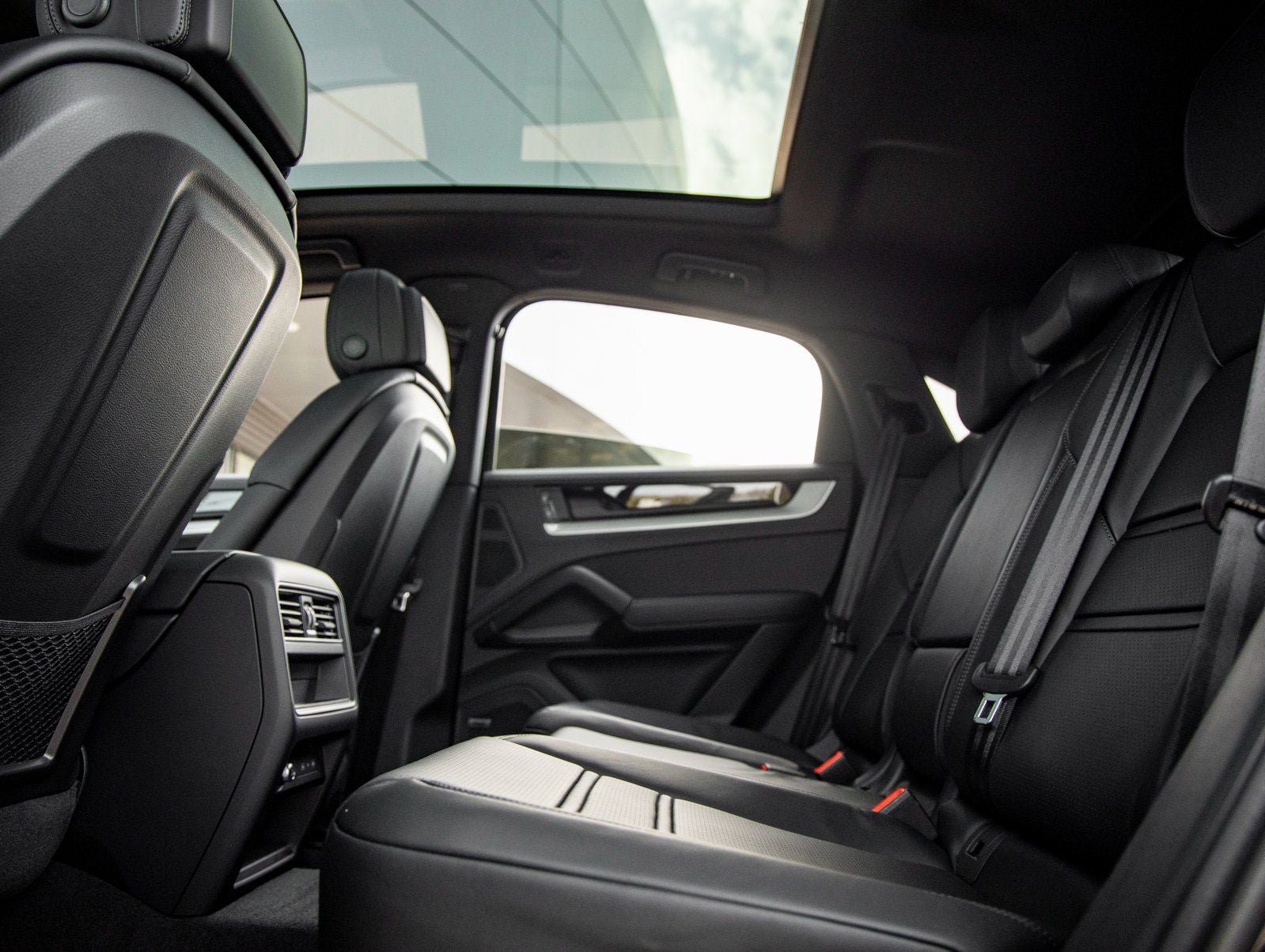 2026 Porsche Cayenne Coupe Base