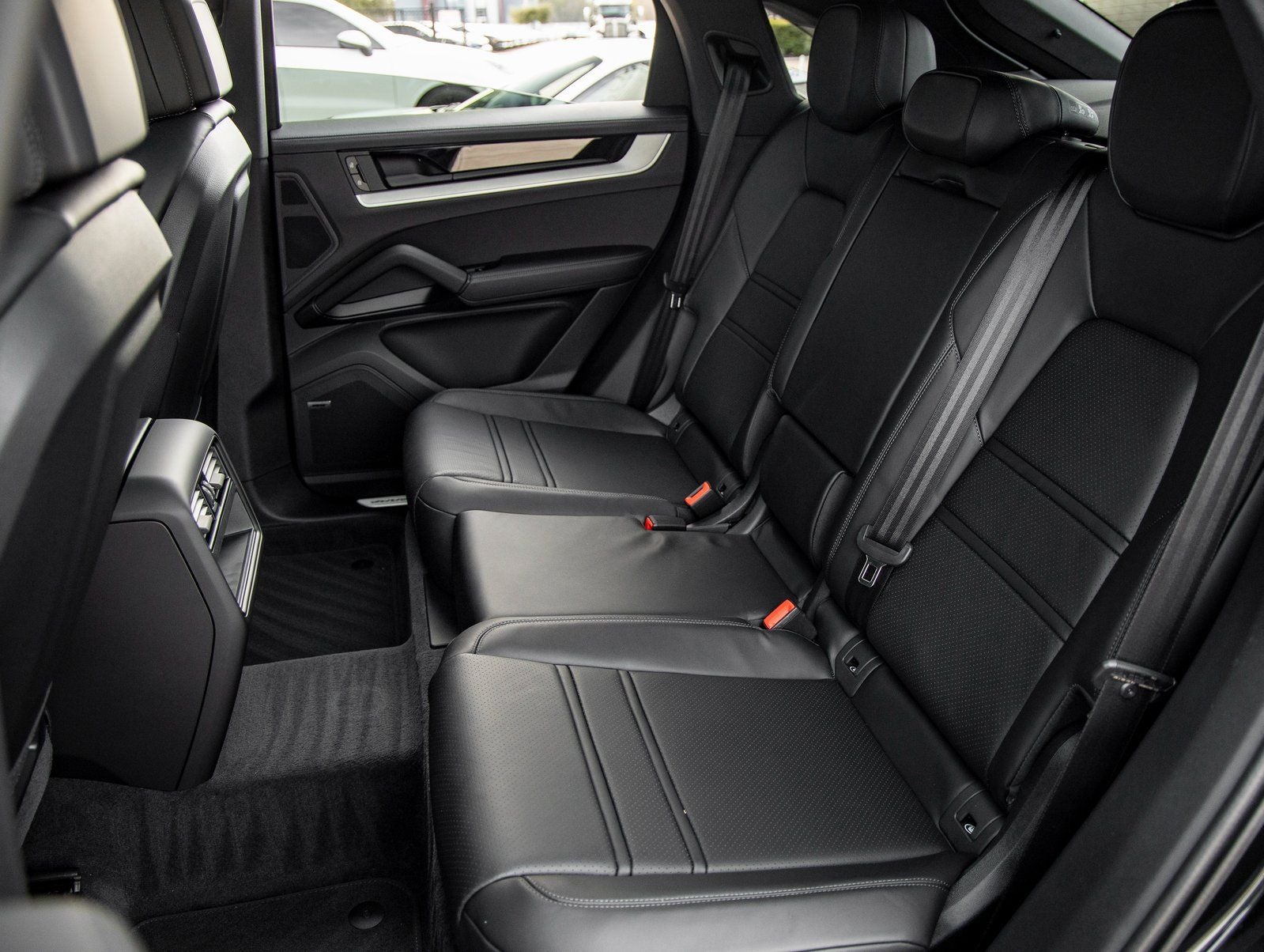 2026 Porsche Cayenne Coupe Base