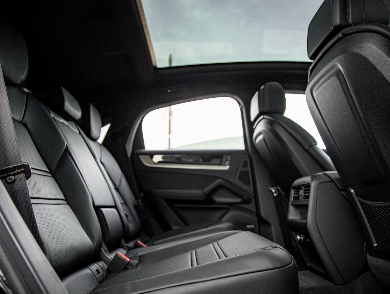 2026 Porsche Cayenne Coupe Base