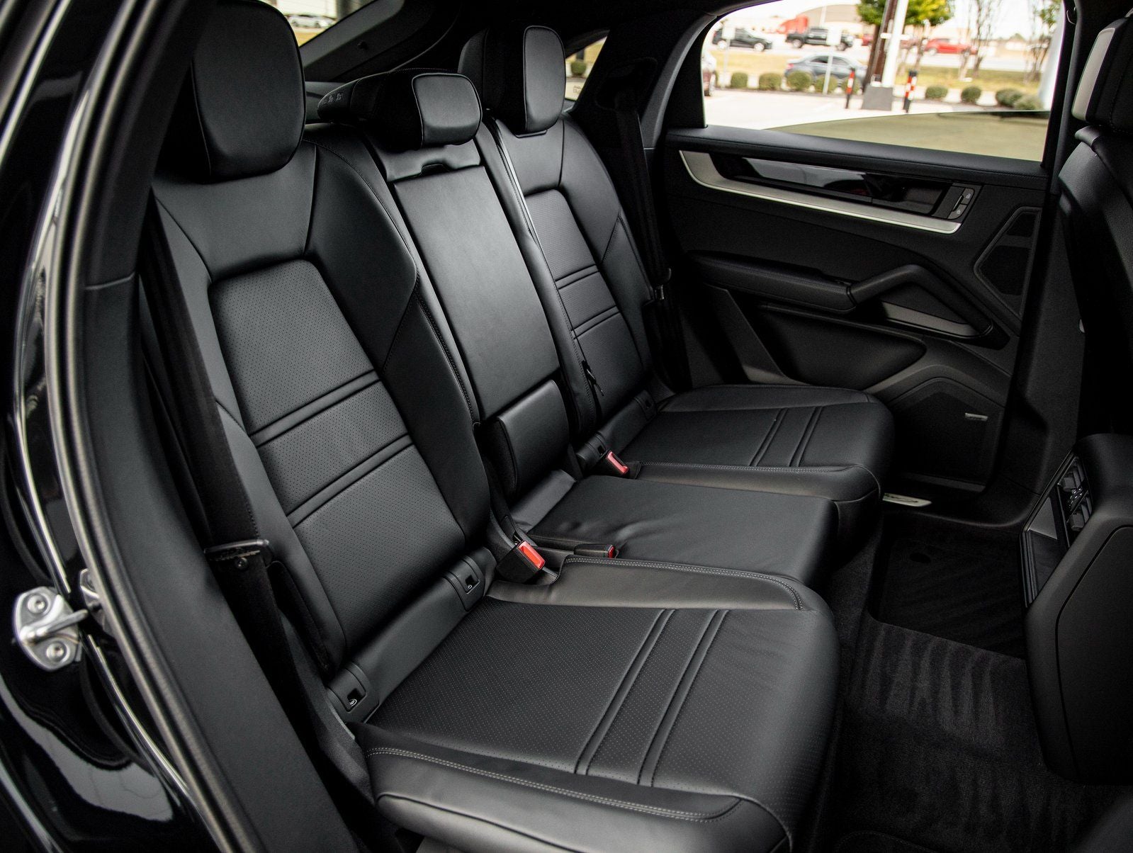 2026 Porsche Cayenne Coupe Base