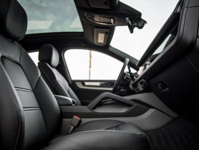 2026 Porsche Cayenne Coupe Base