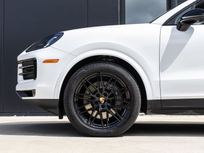 2024 Porsche Cayenne Coupe