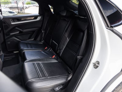 2024 Porsche Cayenne Coupe