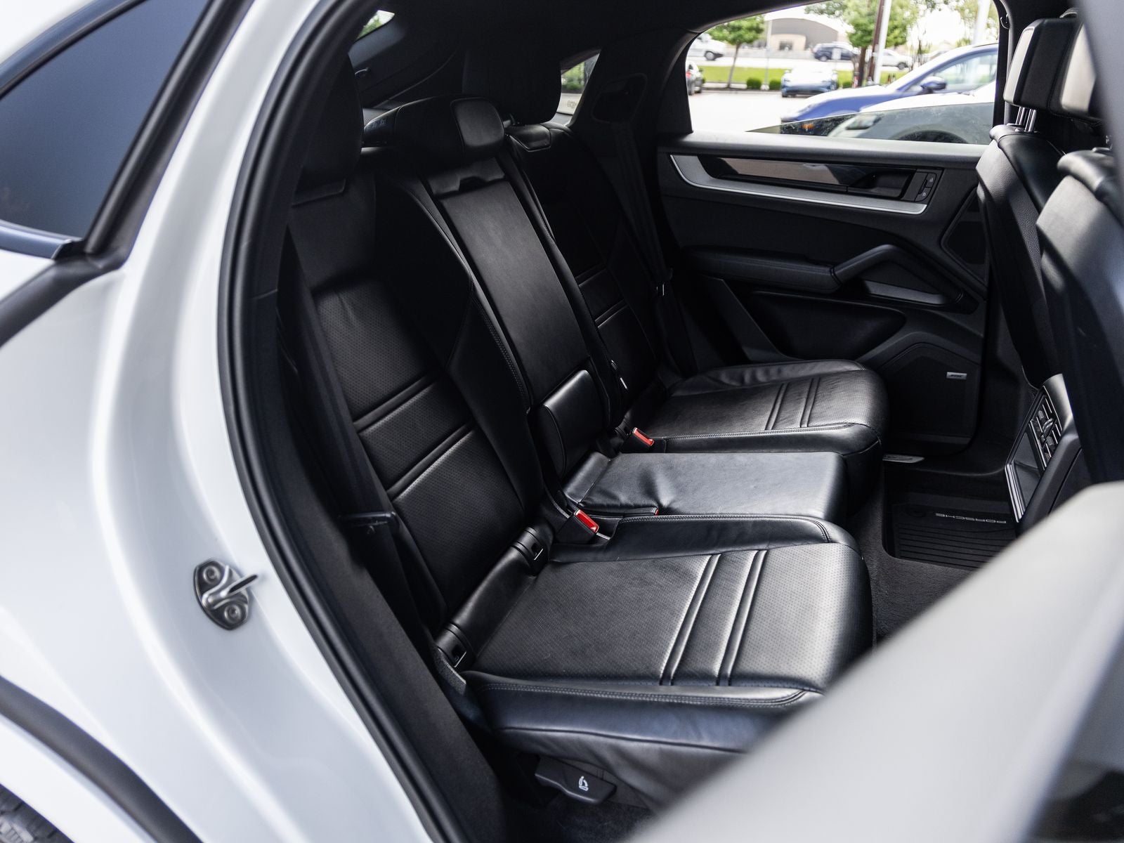 2024 Porsche Cayenne Coupe