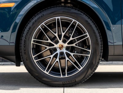 2025 Porsche Cayenne Coupe