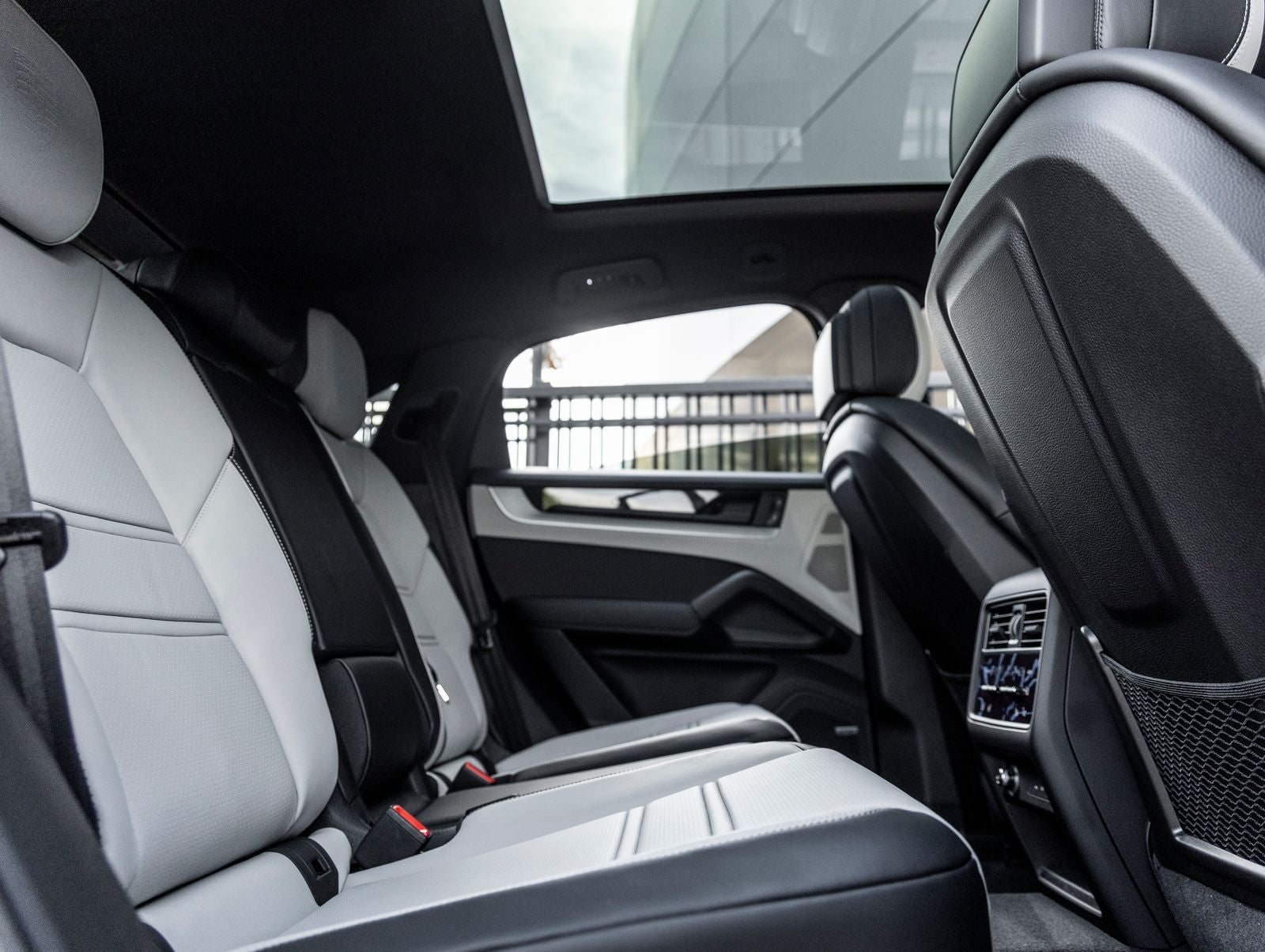 2025 Porsche Cayenne Coupe