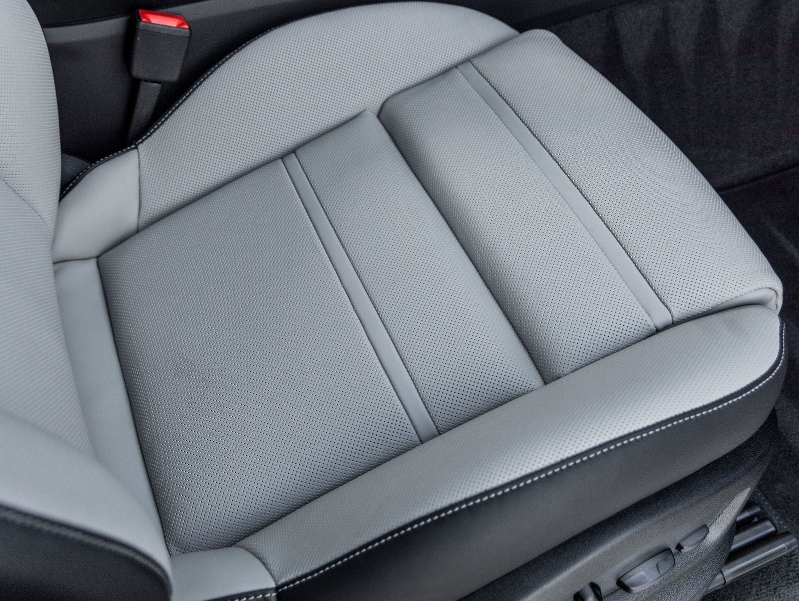 2025 Porsche Cayenne Coupe