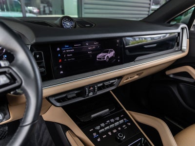 2025 Porsche Cayenne Coupe Coupe AWD