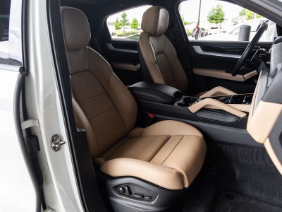 2025 Porsche Cayenne Coupe Coupe AWD