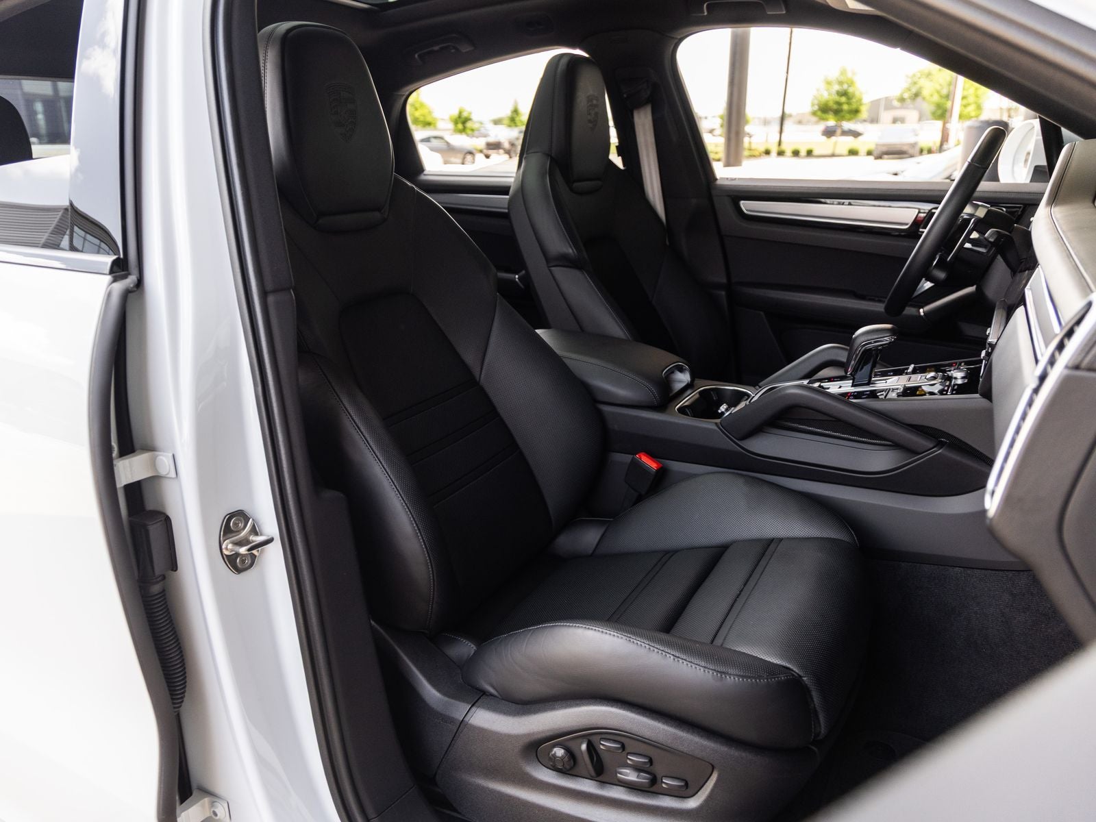 2023 Porsche Cayenne S Coupe Platinum Edition