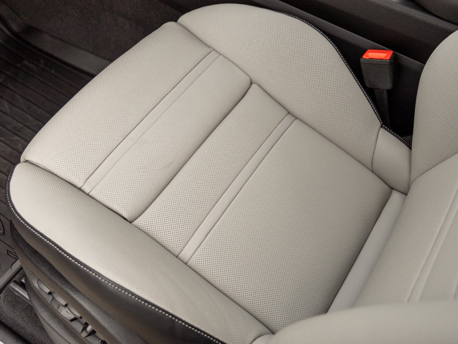 2025 Porsche Cayenne E-Hybrid Coupe Base