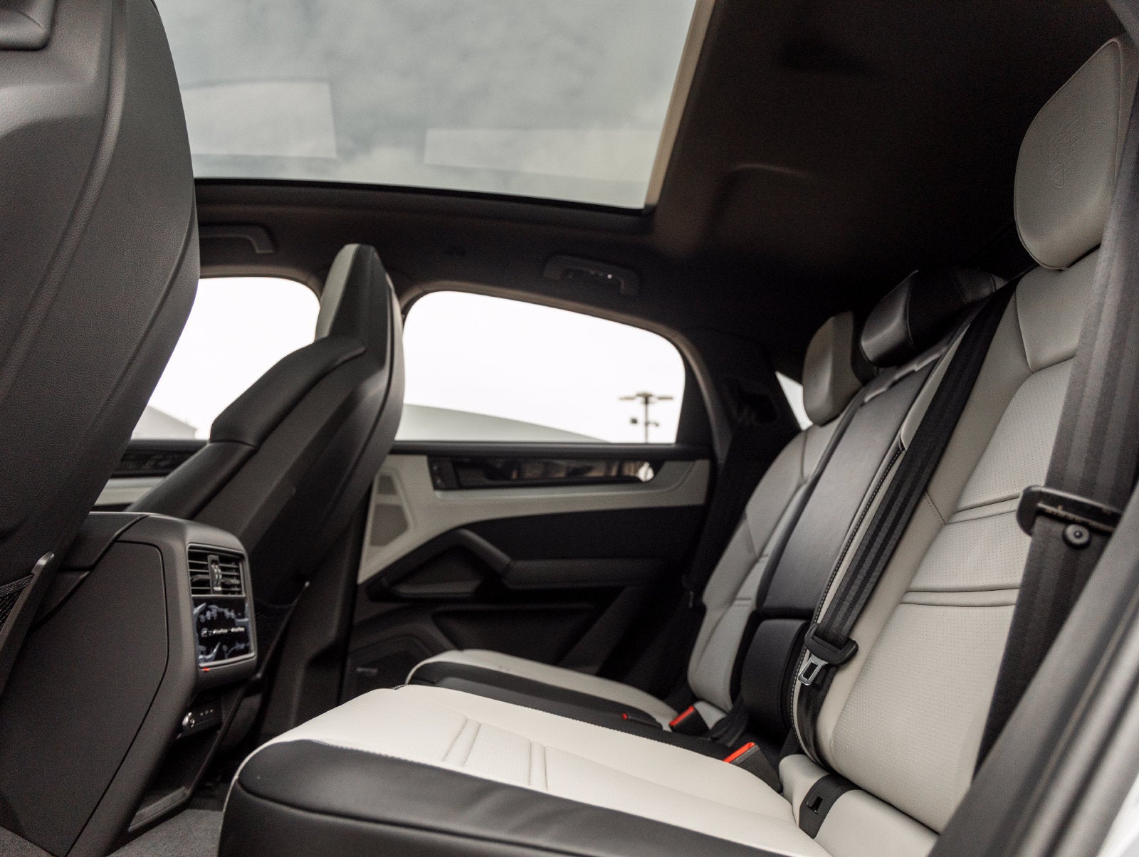 2025 Porsche Cayenne E-Hybrid Coupe Base