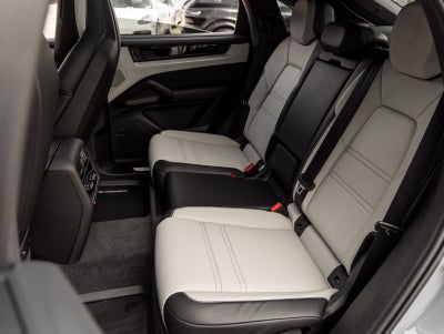 2025 Porsche Cayenne E-Hybrid Coupe Base