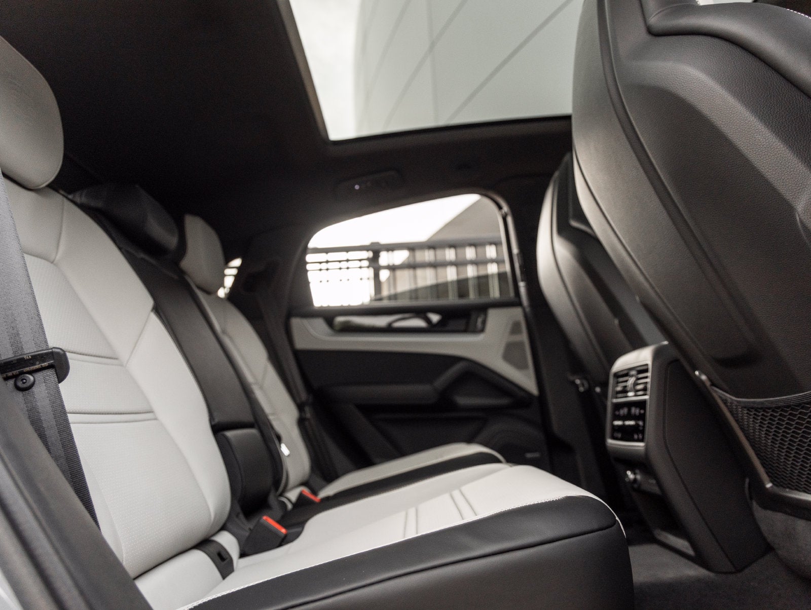 2025 Porsche Cayenne E-Hybrid Coupe Base