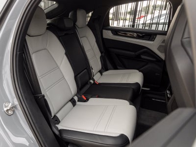 2025 Porsche Cayenne E-Hybrid Coupe Base