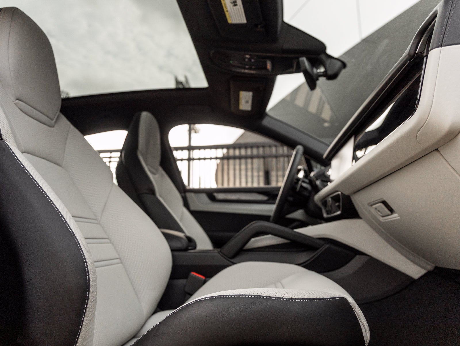 2025 Porsche Cayenne E-Hybrid Coupe Base