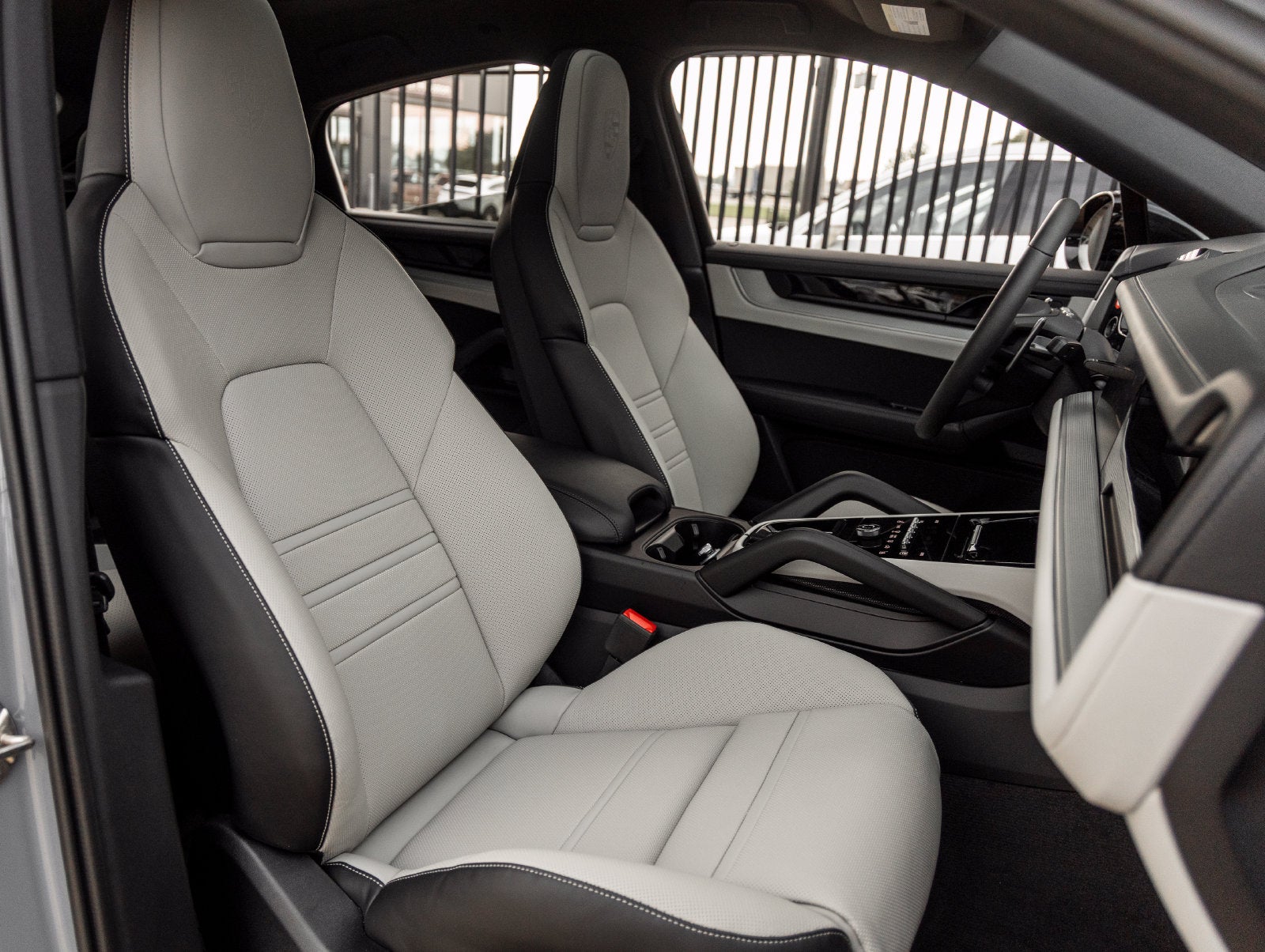 2025 Porsche Cayenne E-Hybrid Coupe Base