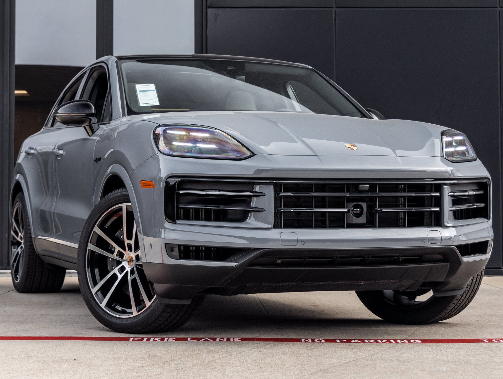 2025 Porsche Cayenne E-Hybrid Coupe Base
