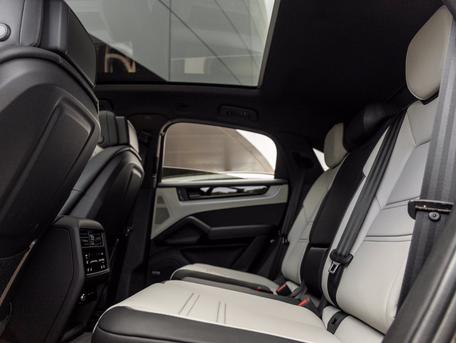 2025 Porsche Cayenne Cayenne E-Hybrid Coupe