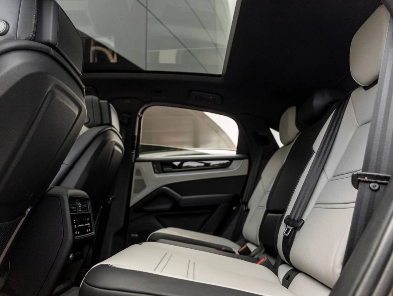 2025 Porsche Cayenne Cayenne E-Hybrid Coupe