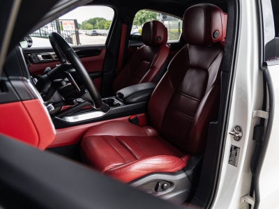 2023 Porsche Cayenne Turbo Coupe