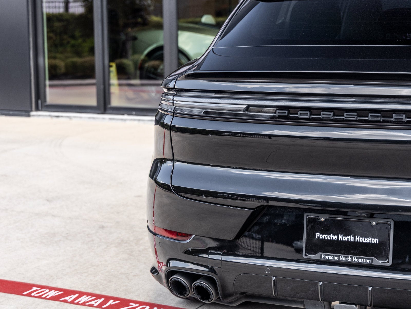 2025 Porsche Cayenne Cayenne GTS Coupe