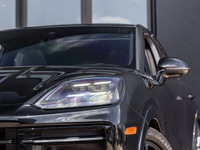 2025 Porsche Cayenne Cayenne GTS Coupe