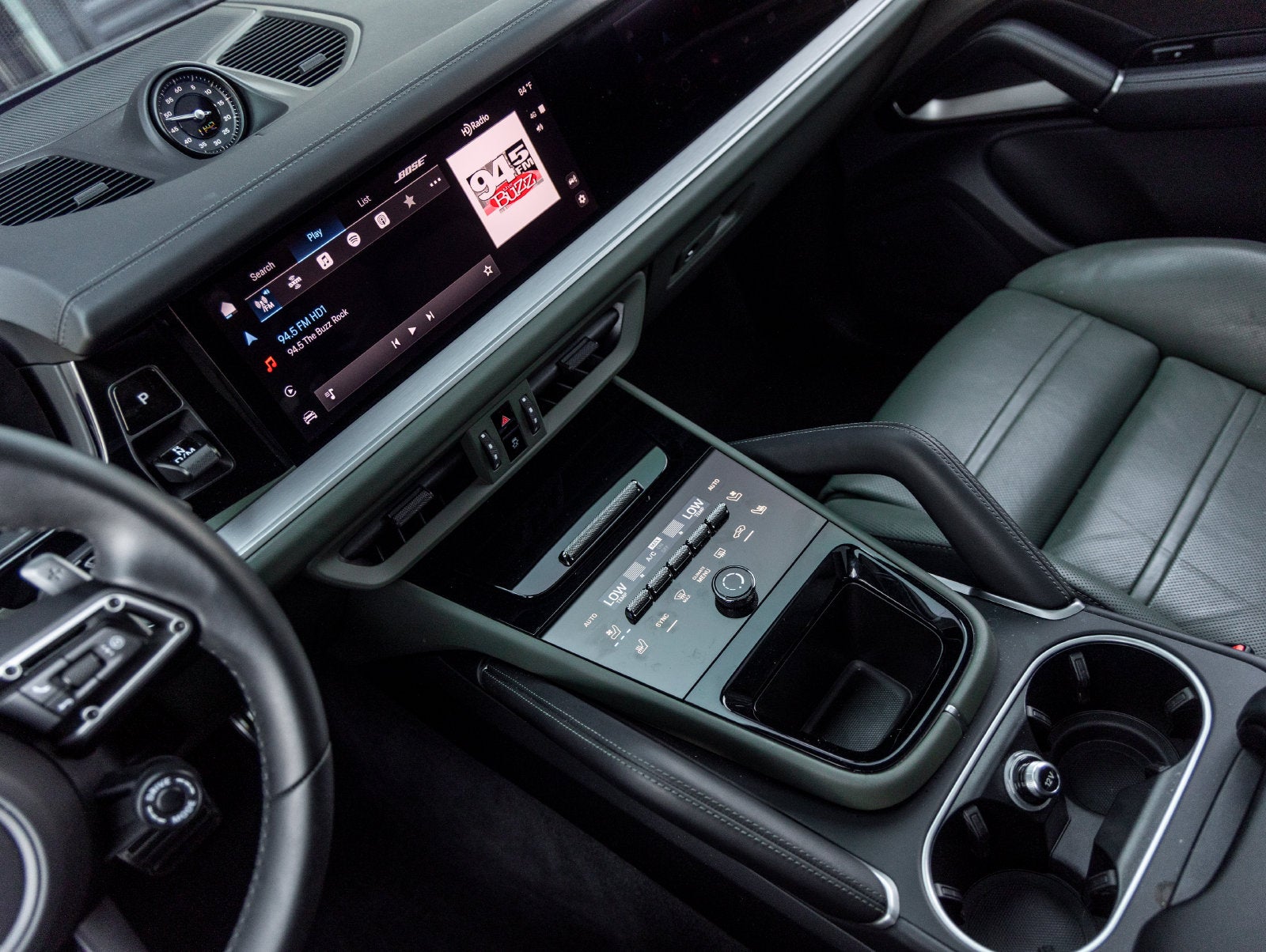 2025 Porsche Cayenne Cayenne GTS Coupe