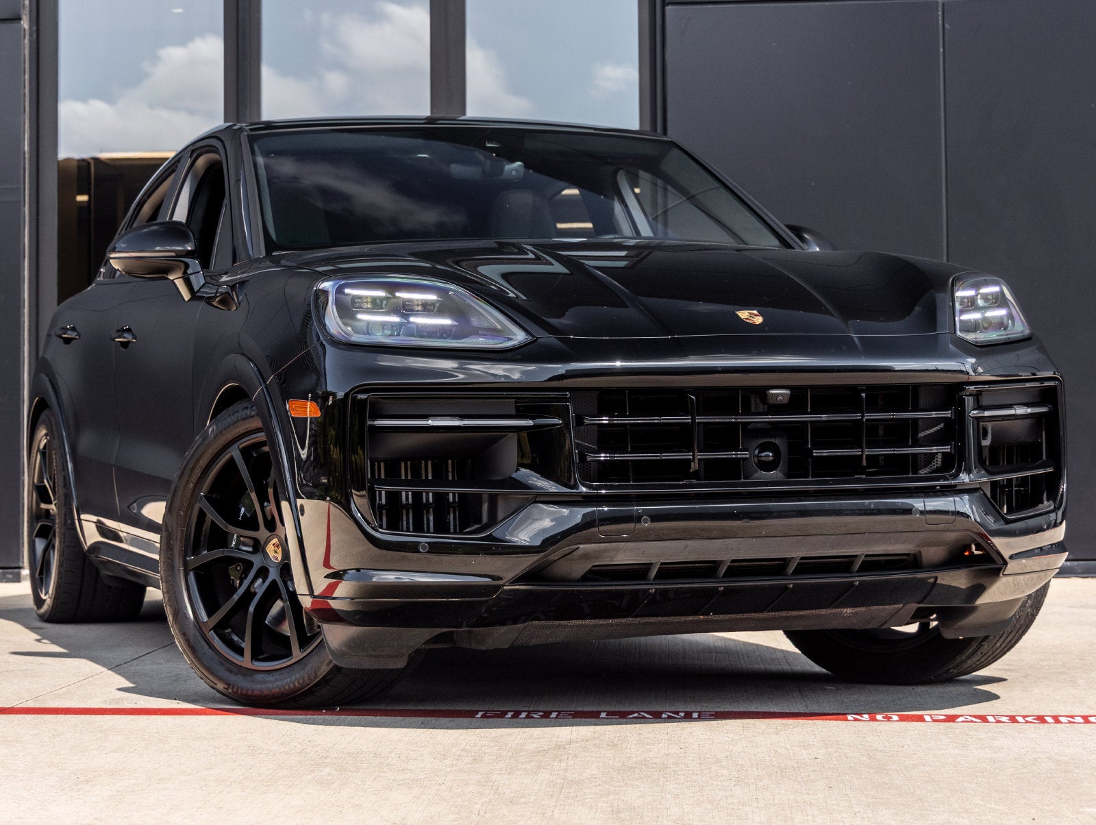 2025 Porsche Cayenne Cayenne GTS Coupe
