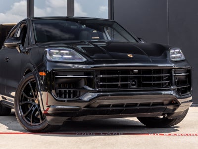 2025 Porsche Cayenne Cayenne GTS Coupe