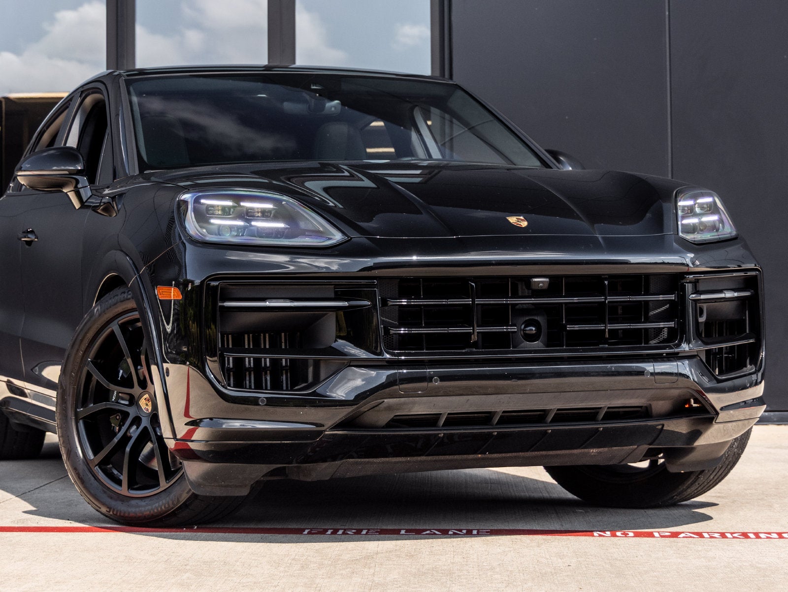 2025 Porsche Cayenne Cayenne GTS Coupe