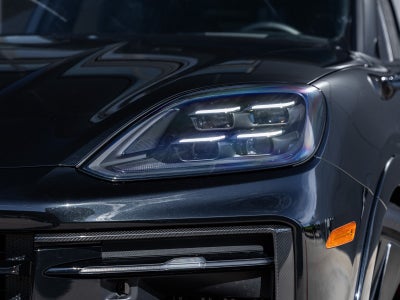 2025 Porsche Cayenne Coupe GTS