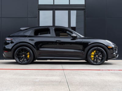 2023 Porsche Cayenne Turbo GT