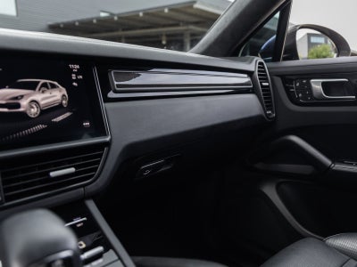 2023 Porsche Cayenne Turbo GT
