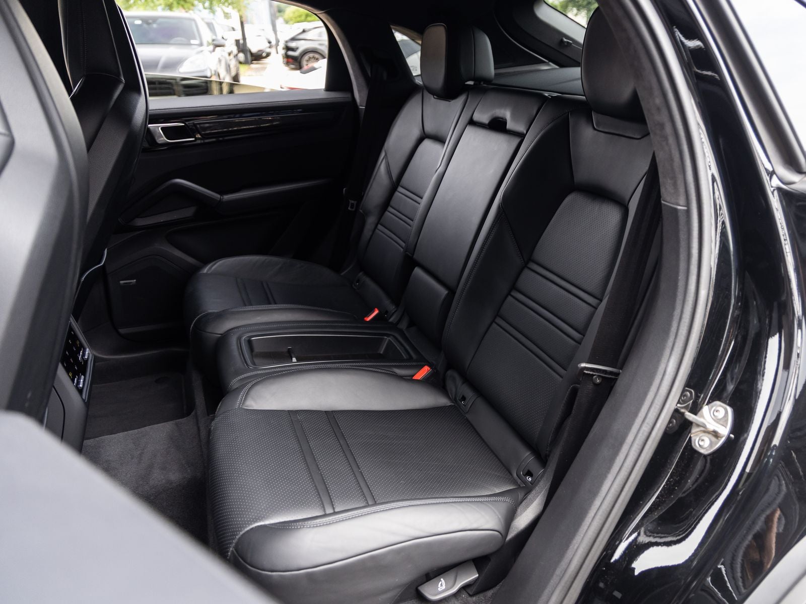 2023 Porsche Cayenne Turbo GT