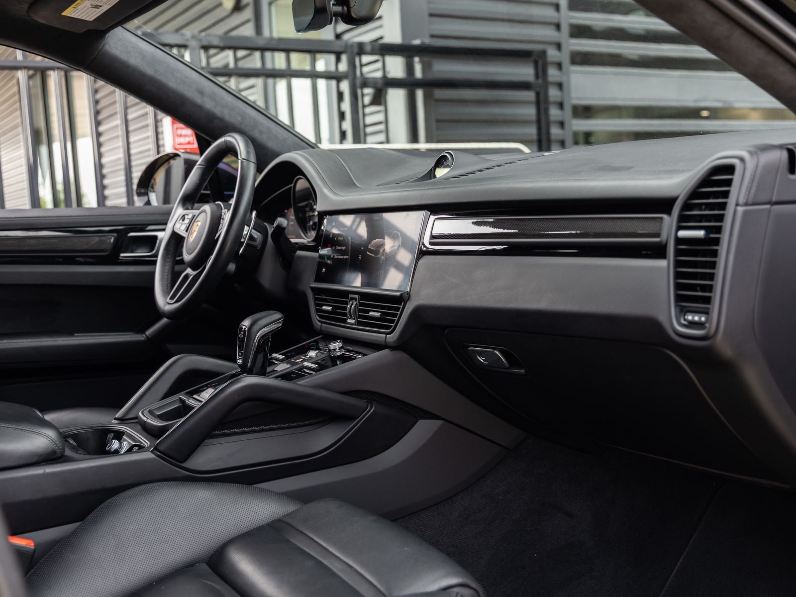 2023 Porsche Cayenne Turbo GT