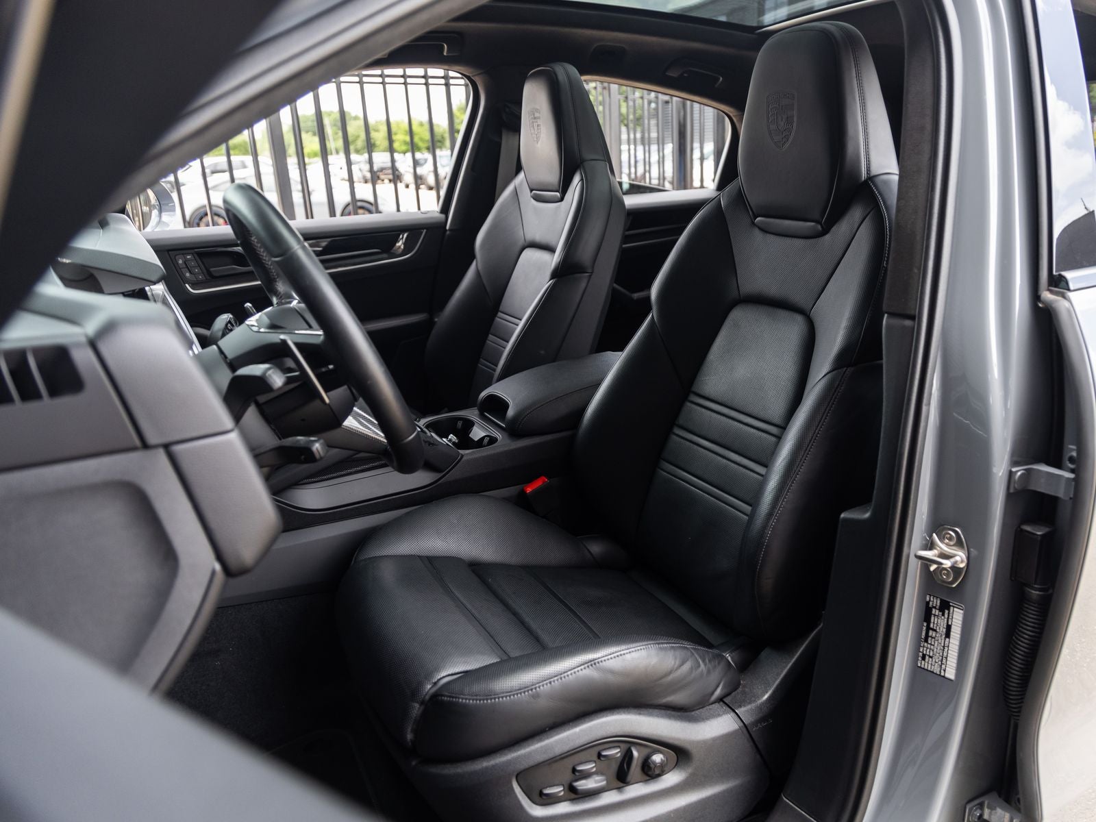 2024 Porsche Cayenne S Coupe