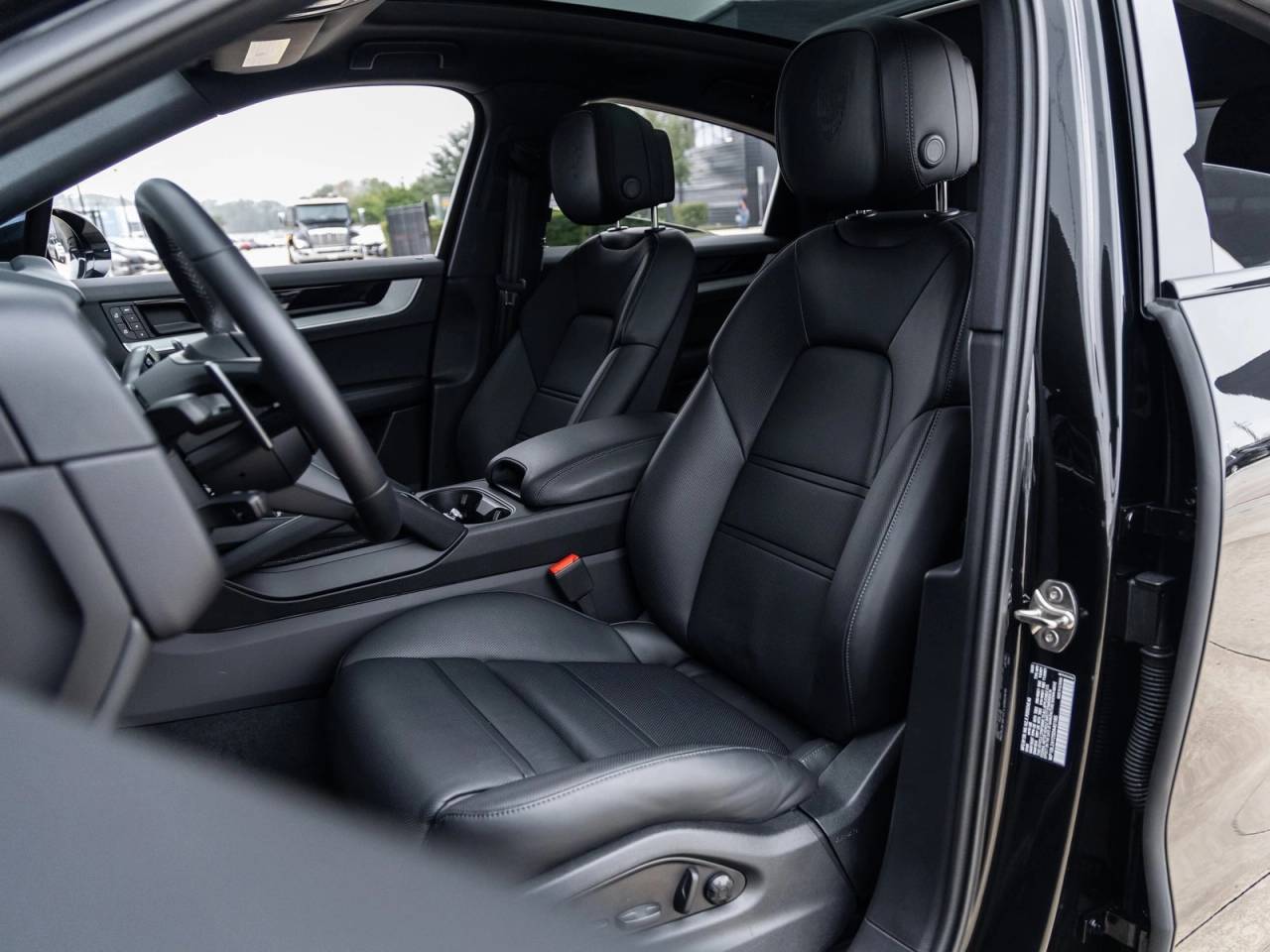 2025 Porsche Cayenne Coupe Cayenne S Coupe