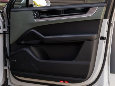 2024 Porsche Cayenne S Coupe