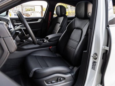 2025 Porsche Cayenne S Coupe