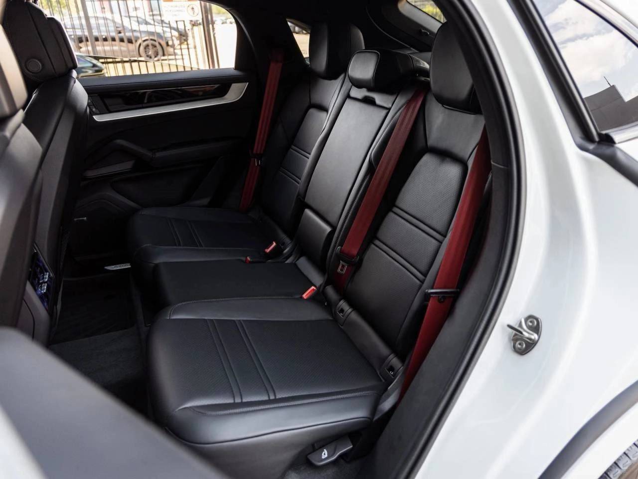 2025 Porsche Cayenne S Coupe