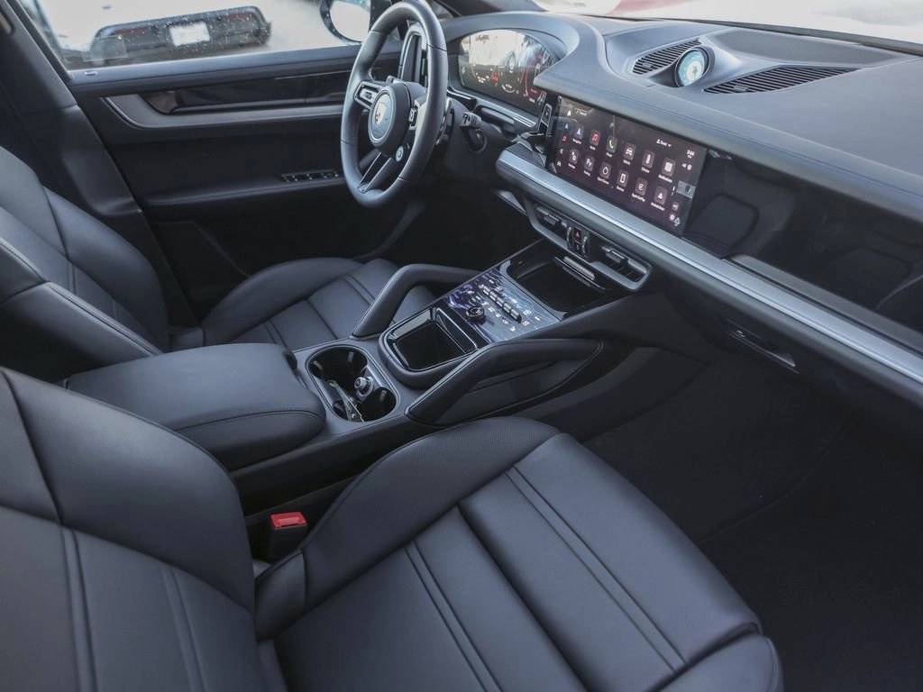 2025 Porsche Cayenne Cayenne S Coupe