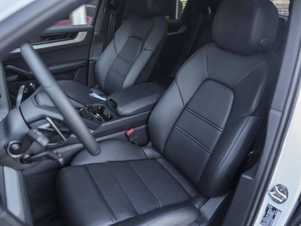 2025 Porsche Cayenne Cayenne S Coupe