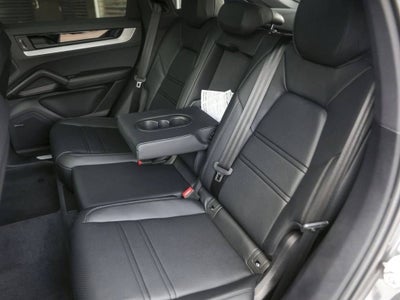 2025 Porsche Cayenne Cayenne S Coupe
