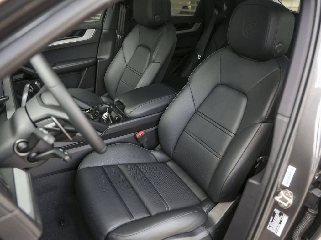 2025 Porsche Cayenne Cayenne S Coupe
