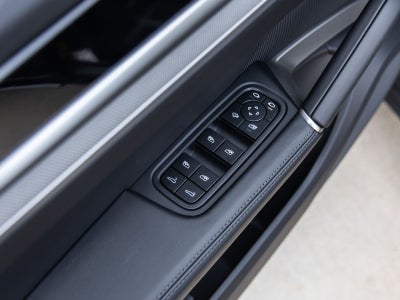 2025 Porsche Cayenne S Coupe